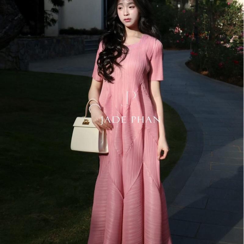 Váy Rose dập ly cao cấp JADEPHAN xếp ly lò xo thanh lịch — ảnh 9